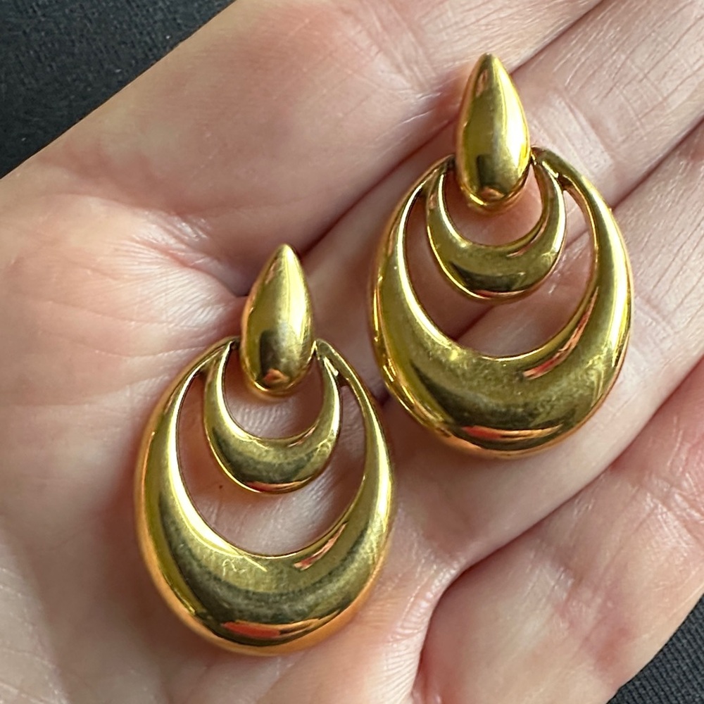 Napier Vintage Gold Tone Door Knocker Hoop Dangle Earrings